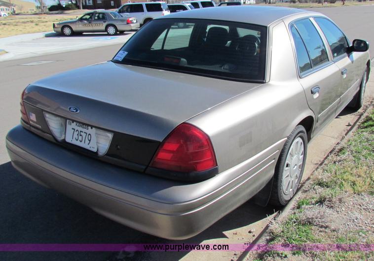 image for item B7198 2008 Ford Crown Victoria Police Interceptor