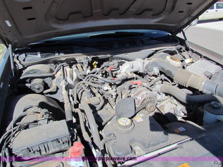 image for item B7198 2008 Ford Crown Victoria Police Interceptor