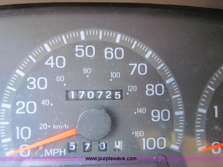 image for item B7199 1998 Ford Expedition Eddie Bauer SUV