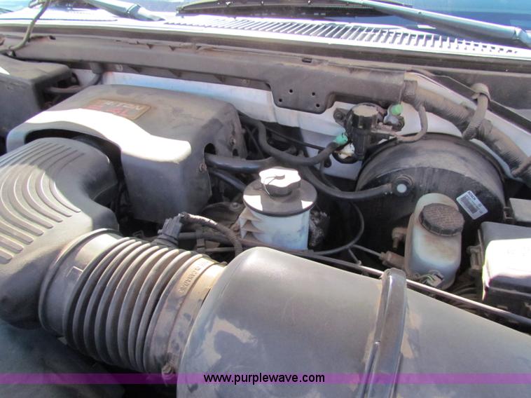 image for item B7199 1998 Ford Expedition Eddie Bauer SUV