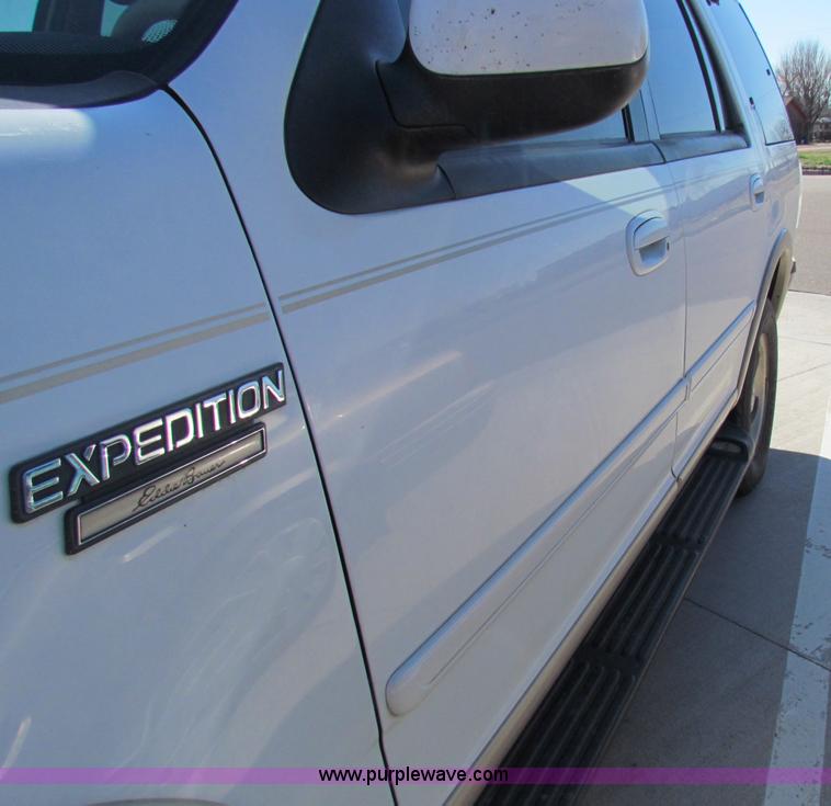 image for item B7199 1998 Ford Expedition Eddie Bauer SUV