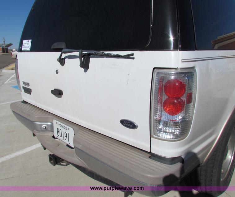 image for item B7199 1998 Ford Expedition Eddie Bauer SUV