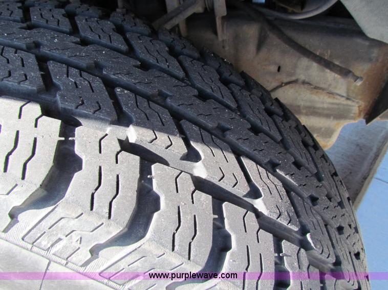 image for item B7199 1998 Ford Expedition Eddie Bauer SUV