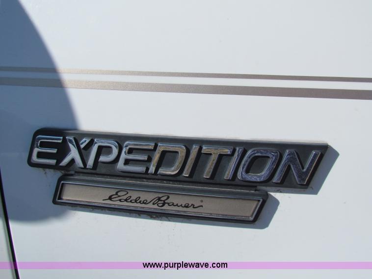 image for item B7199 1998 Ford Expedition Eddie Bauer SUV