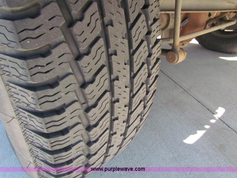 image for item B7199 1998 Ford Expedition Eddie Bauer SUV