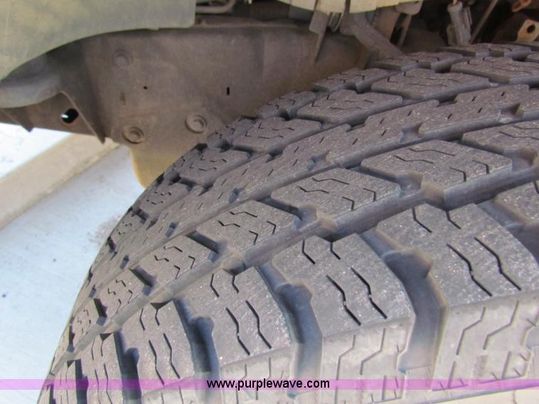 image for item B7199 1998 Ford Expedition Eddie Bauer SUV