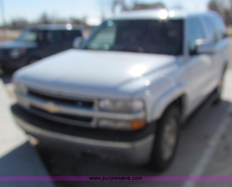 image for item B7200 2006 Chevrolet Tahoe K1500 SUV