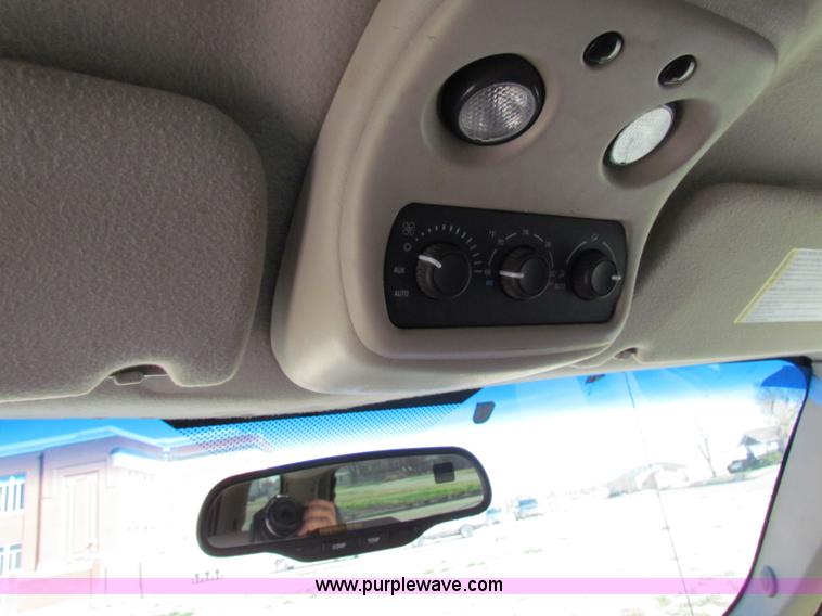 image for item B7200 2006 Chevrolet Tahoe K1500 SUV