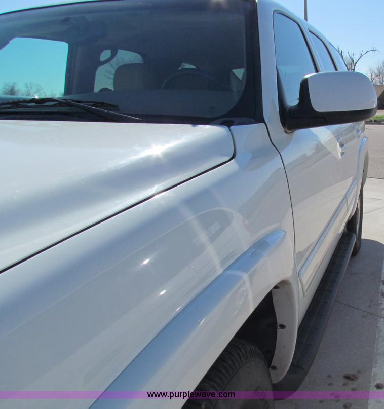 image for item B7200 2006 Chevrolet Tahoe K1500 SUV
