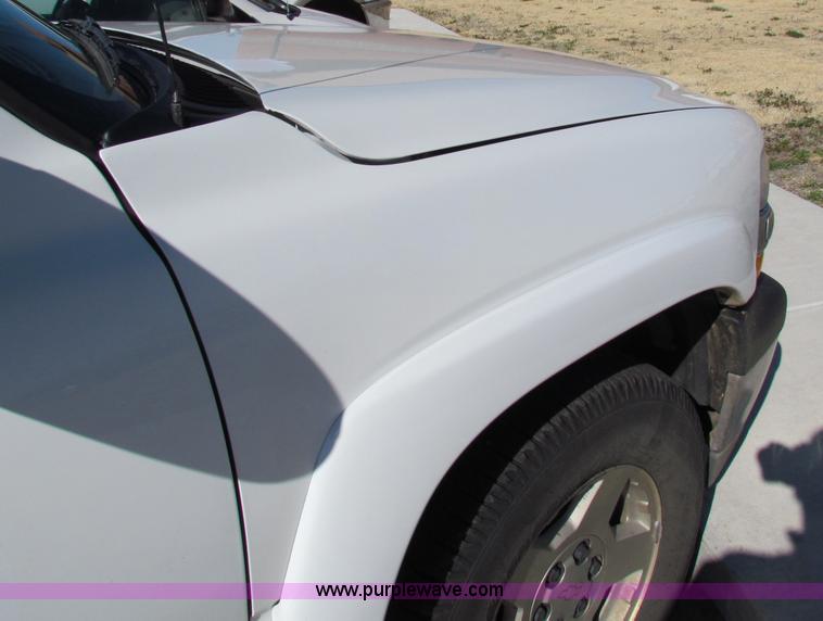 image for item B7200 2006 Chevrolet Tahoe K1500 SUV