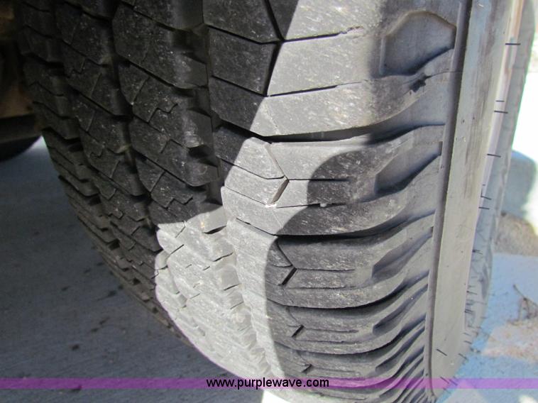 image for item B7200 2006 Chevrolet Tahoe K1500 SUV