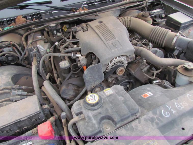 image for item B7204 2004 Ford Crown Victoria Police Interceptor