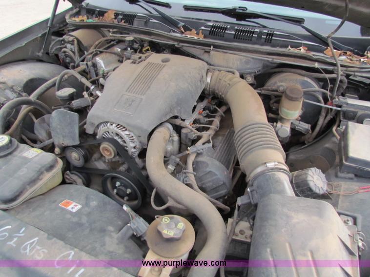 image for item B7204 2004 Ford Crown Victoria Police Interceptor