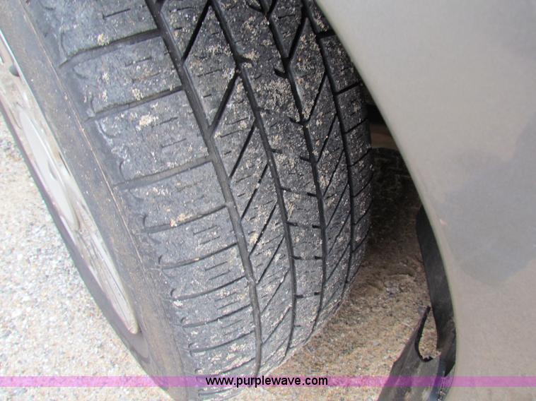 image for item B7204 2004 Ford Crown Victoria Police Interceptor