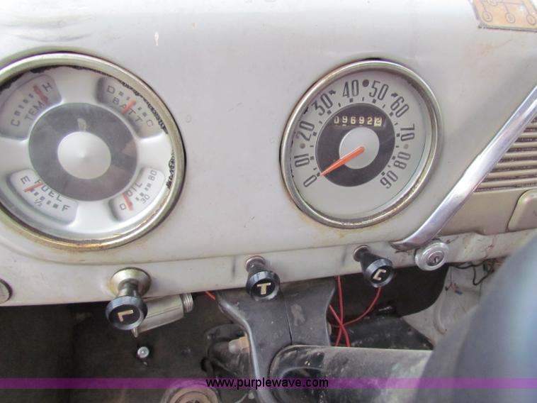 image for item B7205 1952 Ford F-7  Big Job fire truck