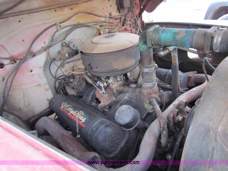 image for item B7205 1952 Ford F-7  Big Job fire truck