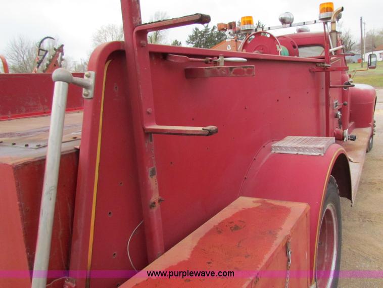 image for item B7205 1952 Ford F-7  Big Job fire truck