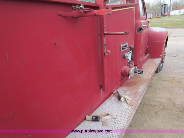 image for item B7205 1952 Ford F-7  Big Job fire truck