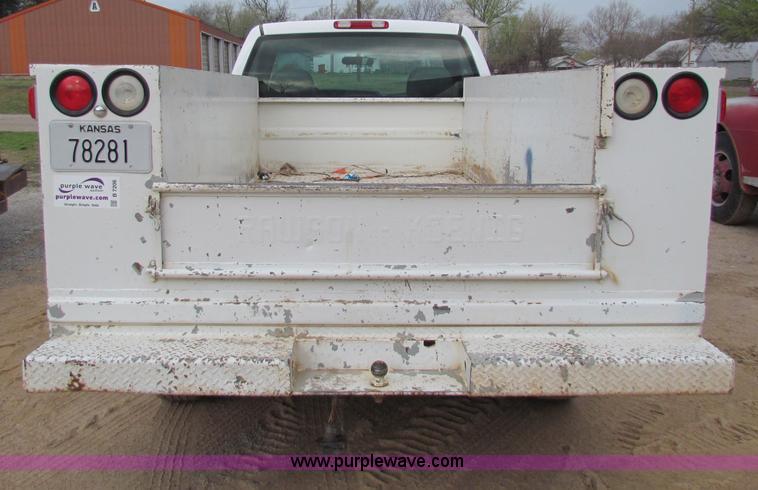 image for item B7206 2002 Chevrolet Silverado 2500