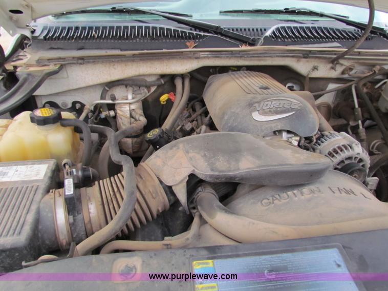 image for item B7206 2002 Chevrolet Silverado 2500