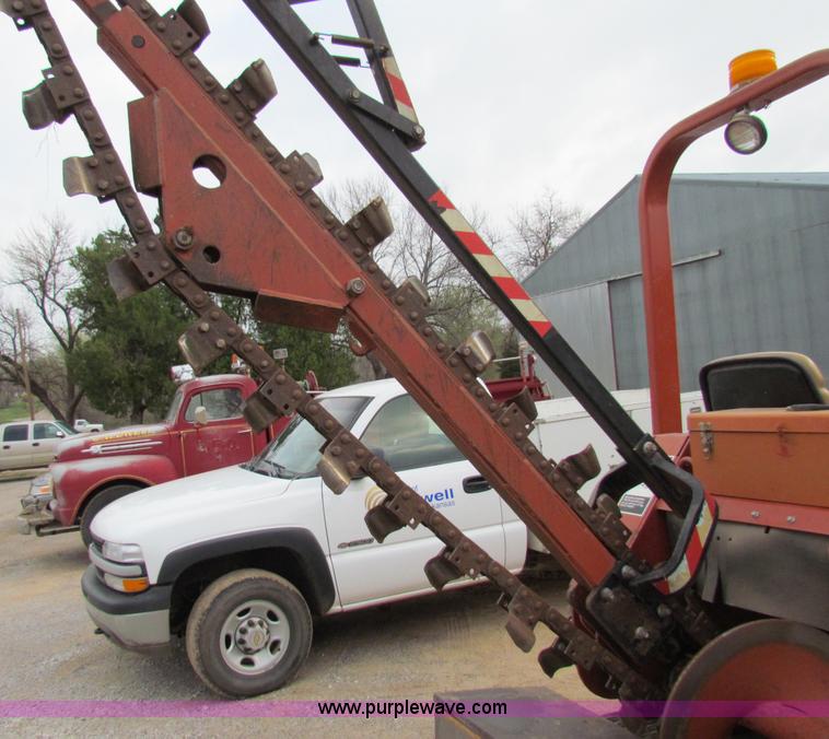 image for item B7207 1995 Ditch Witch 3500D  trencher with trailer