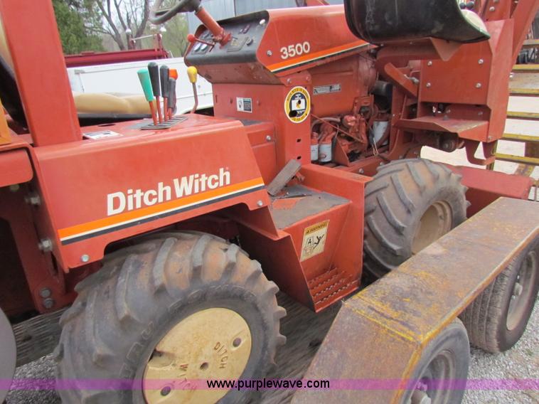 image for item B7207 1995 Ditch Witch 3500D  trencher with trailer