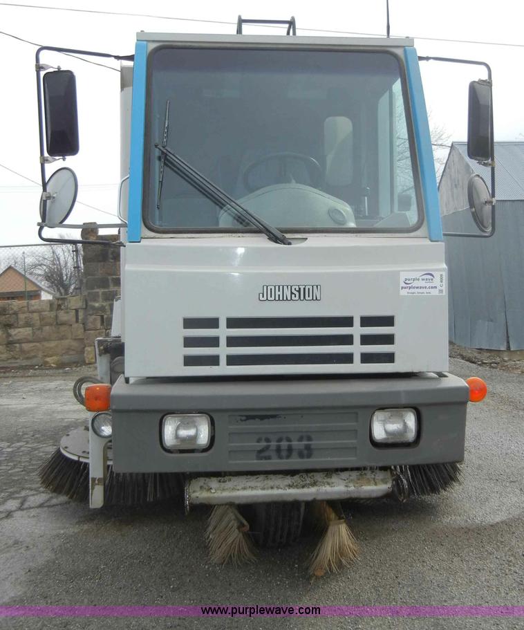 image for item C4009 1997 Johnston 3000 street sweeper