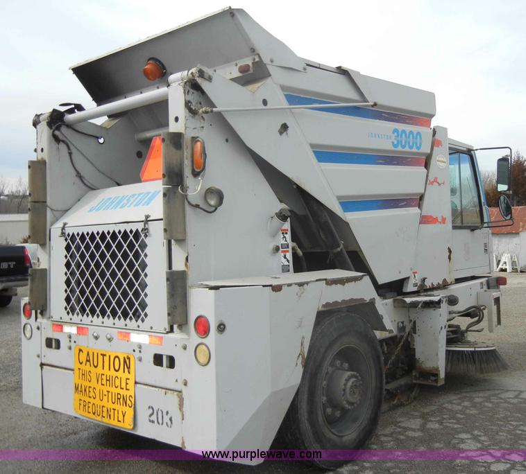 image for item C4009 1997 Johnston 3000 street sweeper