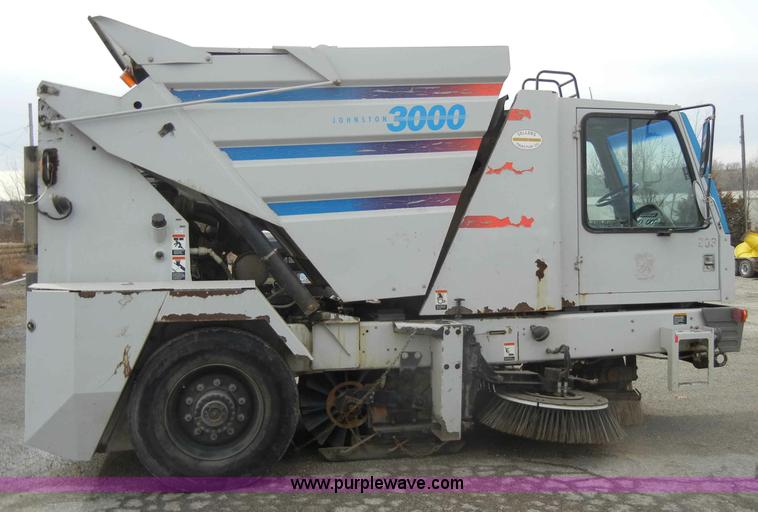image for item C4009 1997 Johnston 3000 street sweeper