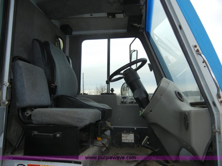 image for item C4009 1997 Johnston 3000 street sweeper