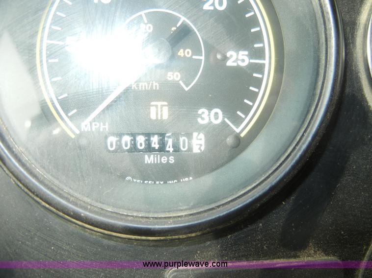 image for item C4009 1997 Johnston 3000 street sweeper