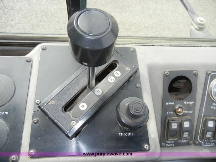 image for item C4009 1997 Johnston 3000 street sweeper