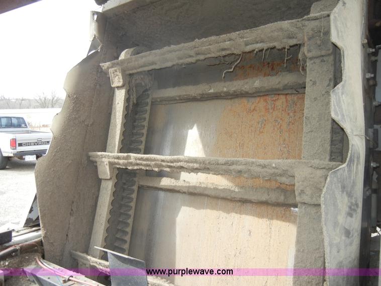 image for item C4009 1997 Johnston 3000 street sweeper