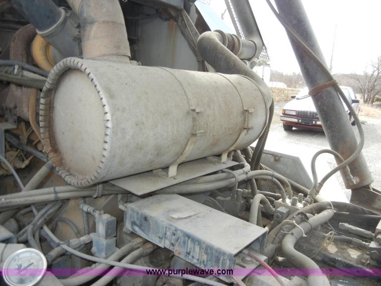 image for item C4009 1997 Johnston 3000 street sweeper