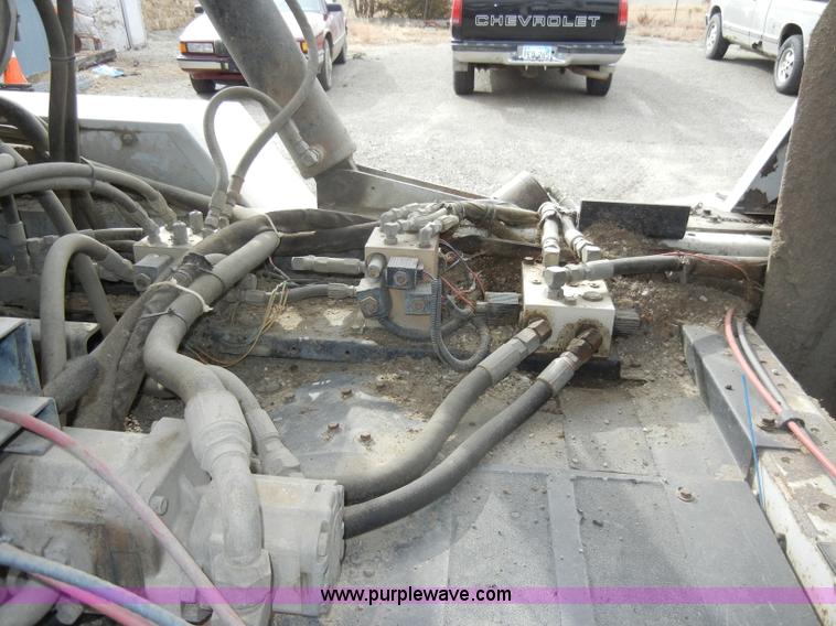 image for item C4009 1997 Johnston 3000 street sweeper