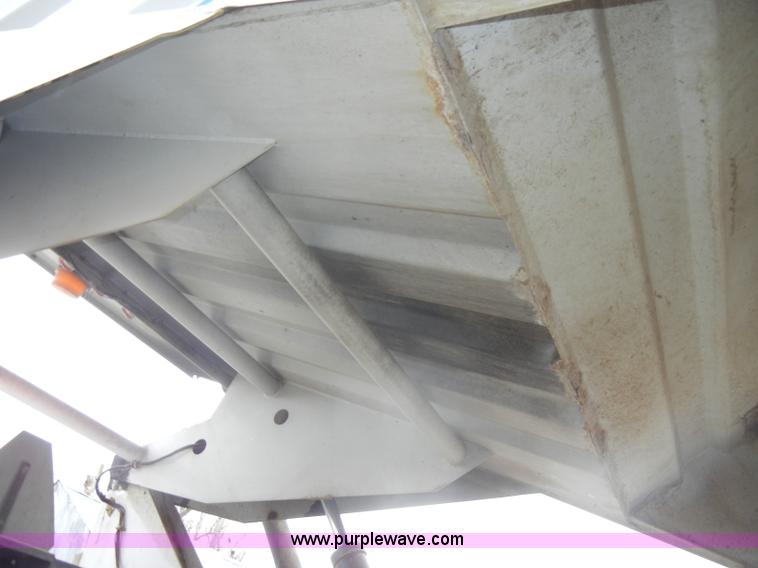 image for item C4009 1997 Johnston 3000 street sweeper