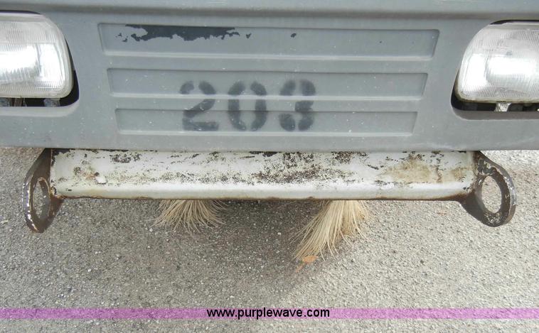 image for item C4009 1997 Johnston 3000 street sweeper