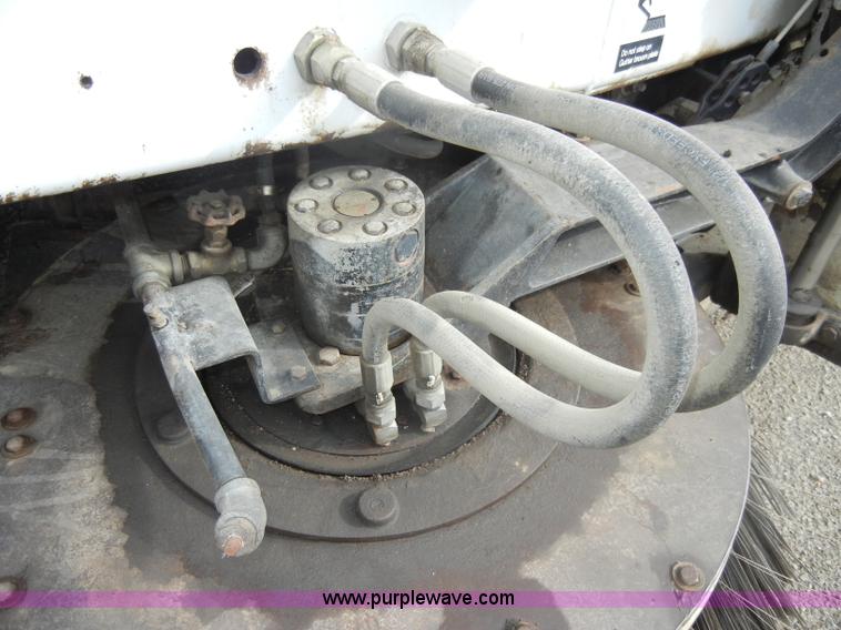 image for item C4009 1997 Johnston 3000 street sweeper