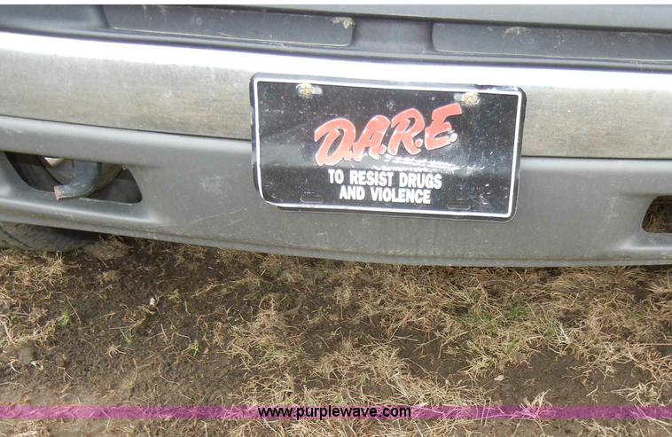 image for item C4010 2000 Chevrolet Silverado K1500 Z71 extended cab pickup truck