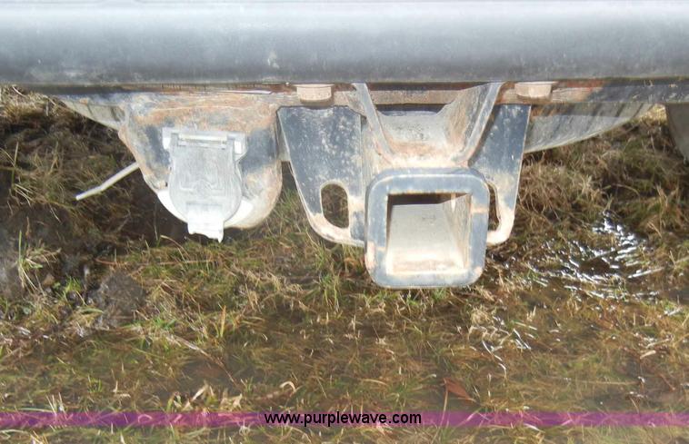 image for item C4010 2000 Chevrolet Silverado K1500 Z71 extended cab pickup truck