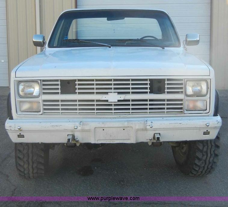 image for item C4012 1984 Chevrolet D30 Military 1.25 ton truck