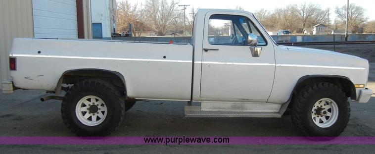 image for item C4012 1984 Chevrolet D30 Military 1.25 ton truck