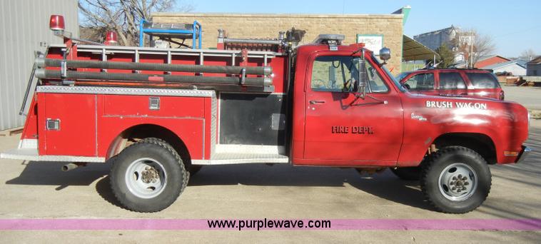 image for item C4065 1977 Dodge Pierce Custom 400 Power Wagon firetruck
