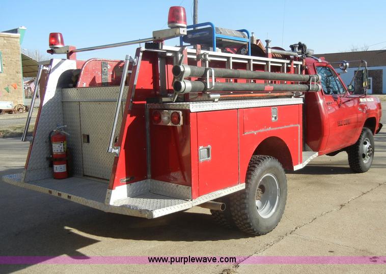 image for item C4065 1977 Dodge Pierce Custom 400 Power Wagon firetruck