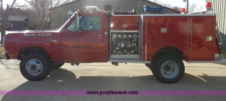 image for item C4065 1977 Dodge Pierce Custom 400 Power Wagon firetruck