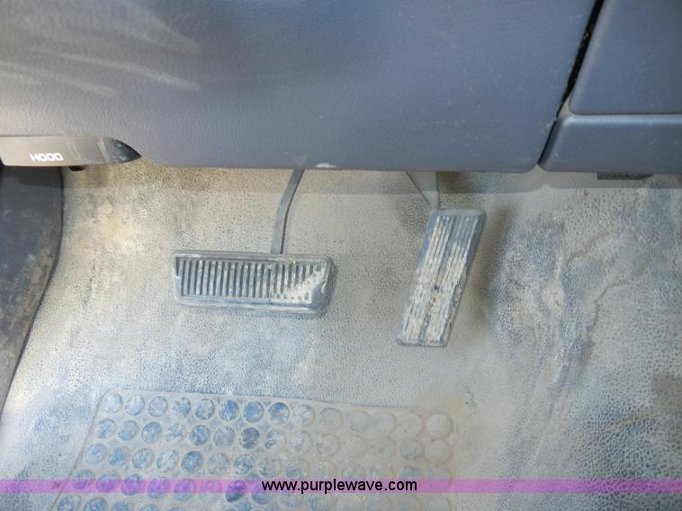 image for item C4071 1999 Dodge Ram 1500 pickup truck