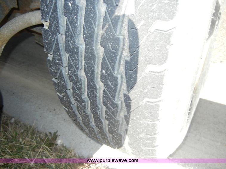 image for item C4071 1999 Dodge Ram 1500 pickup truck