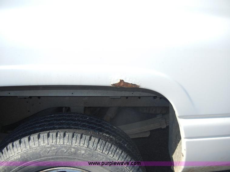 image for item C4071 1999 Dodge Ram 1500 pickup truck