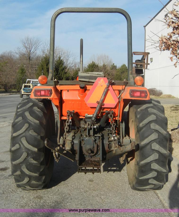 image for item C4090 1986 Kubota L3350 MFWD tractor