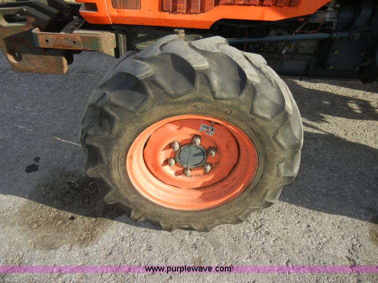 image for item C4090 1986 Kubota L3350 MFWD tractor